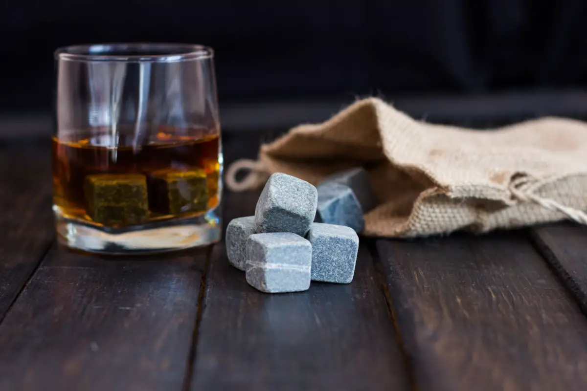 best-cold-stones-for-whisky